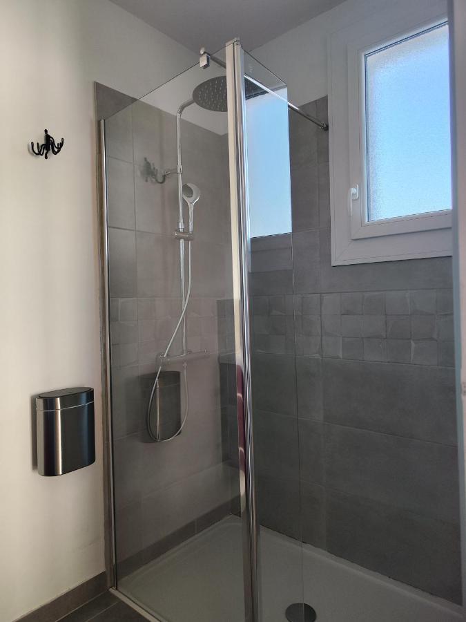 Le Sporting Hotel Beaumont-sur-Leze Екстериор снимка