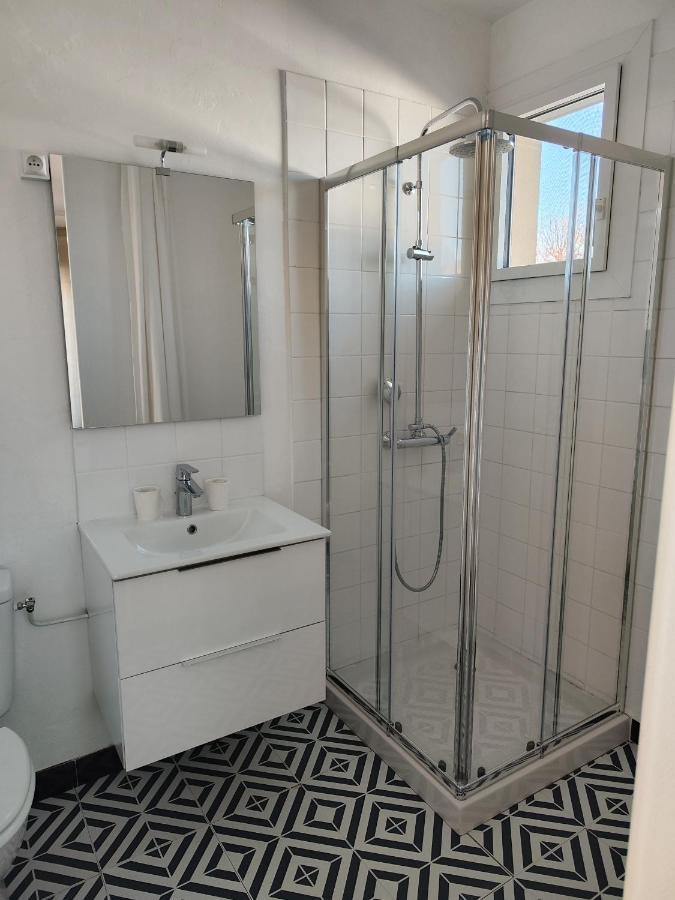 Le Sporting Hotel Beaumont-sur-Leze Екстериор снимка